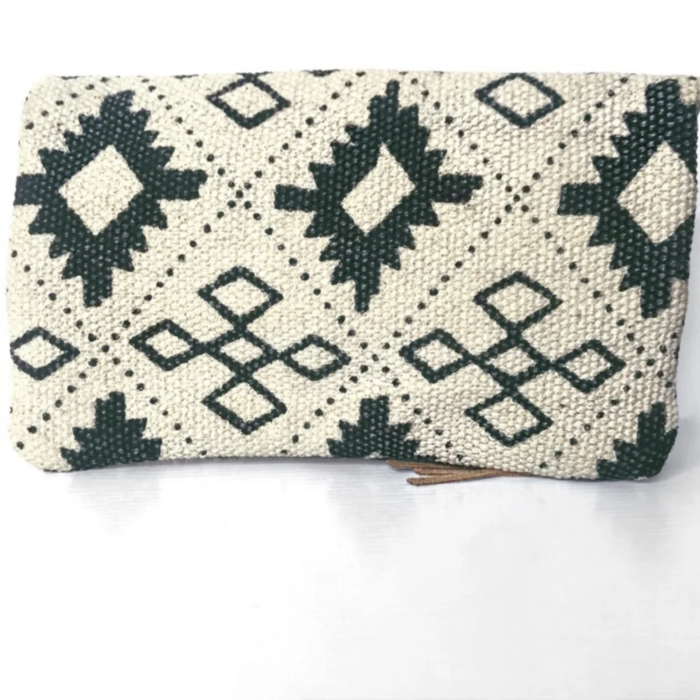 LAST ONE! Gorgeous Genuine Leather Cowhide Aztec Canvas Foldover Purse/Clutch - Picture 5 of 7